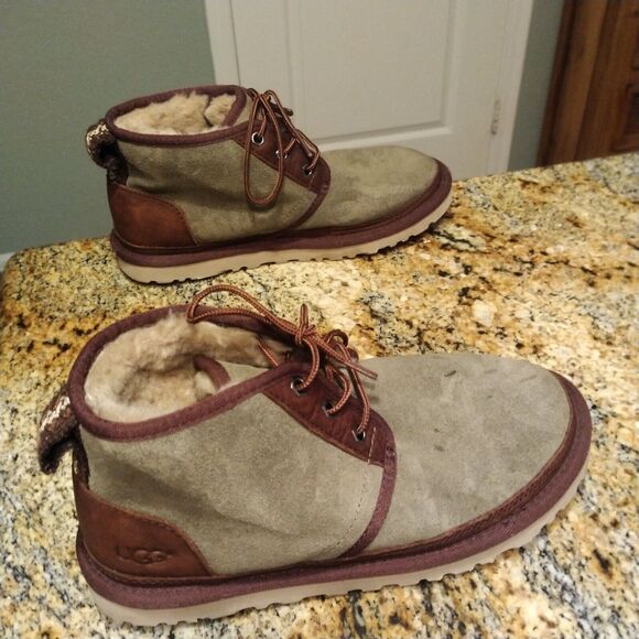 UGG Australia Neumel Mens Ankle Boots Taupe Suede Sheepskin 1095349 Size 6 - Picture 3 of 12